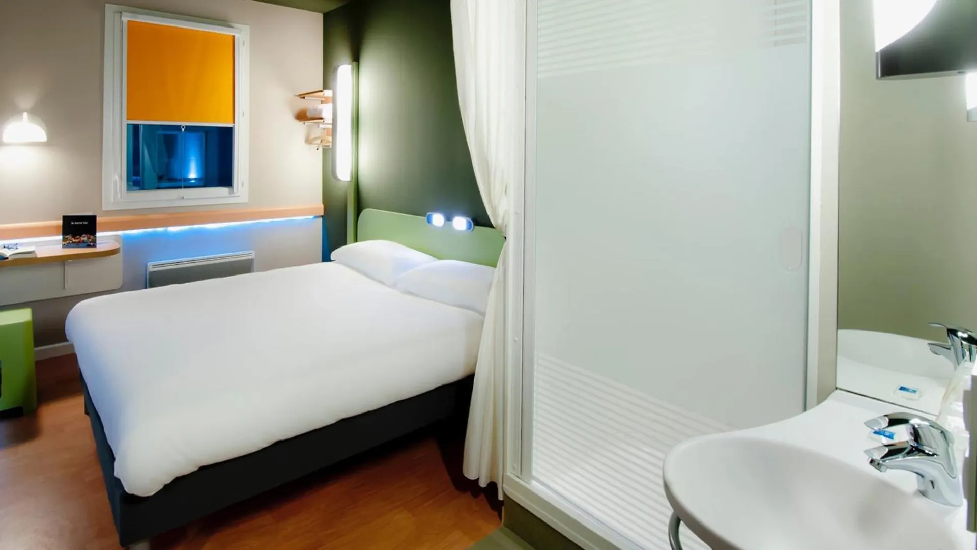 Ibis Budget Brest Centre Port Hotel